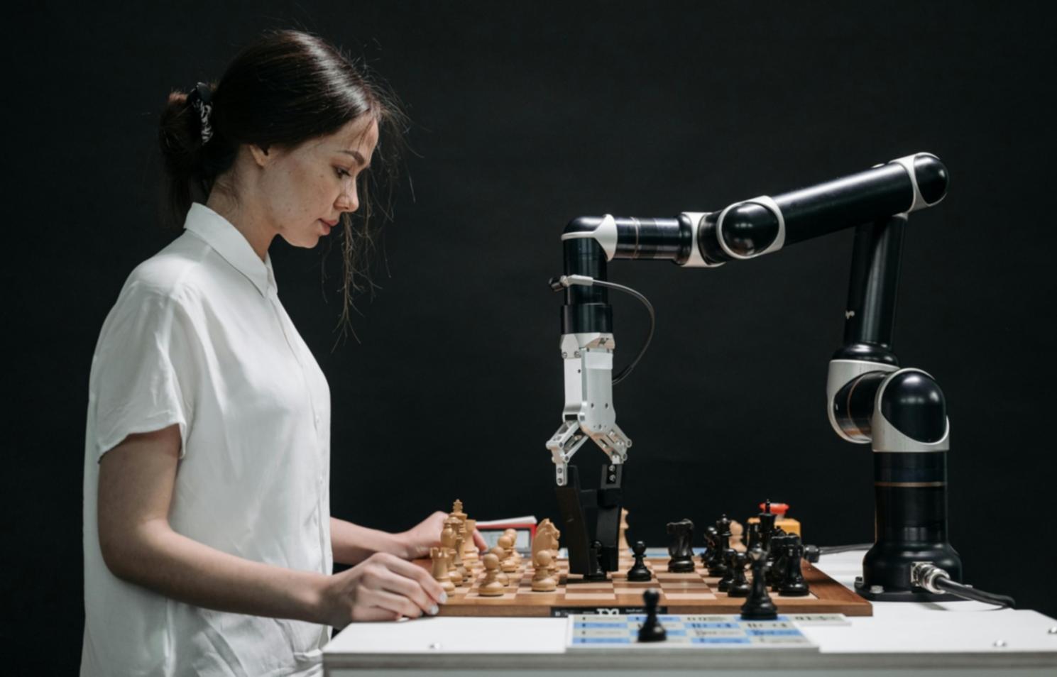 Studenti che lavorano su progetti di analisi di immagini mediche con intelligenza artificiale